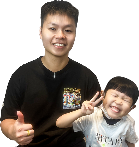 Parent and child pictured with the source Fine Art feedback.